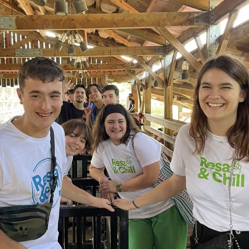 ComunidadResa's tweet photo. We’re here @Portaventura_ES!! 🎉 Residentes de Bilbao, Málaga, Barcelona, Valencia… ¡Se viene finde épico! 🔥😎🎢 #ResaHub https://t.co/hEgH5F93Pd