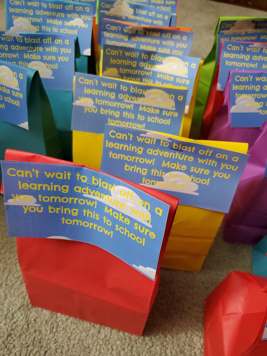 CoppsFirsties's tweet photo. Bags went home yesterday to get my kiddos pumped!! I am ready to bring the magic today!!  Happy ROCK YOUR School BHE!! 🥳🥳 #rockyourschool @getyourteachon @AppoSchools #AppoShine https://t.co/KsRzt3EDJK