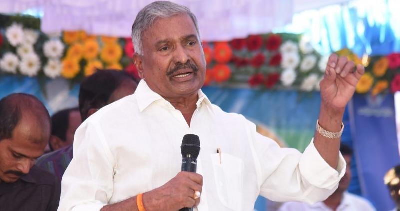 Political1253's tweet photo. సీఎం వైయస్‌ జగన్‌ను ఎదిరించే ధైర్యం, బలం బాబుకు లేదు...

అందుకే తోకపార్టీలతో పొత్తుల కోసం వెంపర్లాడుతున్నాడు

మూడు పెళ్లిళ్ల పవన్‌ వ్యాఖ్యల గురించి రాష్ట్ర మహిళలే ఆలోచిస్తారు

విద్యుత్‌ శాఖ మంత్రి పెద్దిరెడ్డి రామచంద్రారెడ్డి

#3Capital #CMYSJagan https://t.co/pKCkW8E0MU