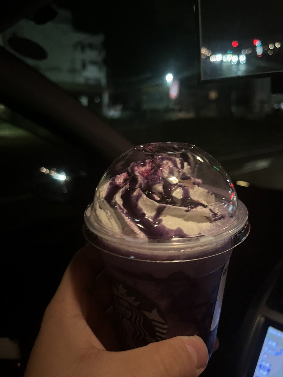 kondo40703's tweet photo. そう、フラペチーノならね https://t.co/IxLieWK5Zm