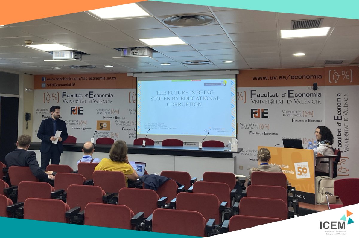IcemConference's tweet photo. Two days later and we already miss the congress😭. For the nostalgic ones, we share with you some photos of the presentations of the first #ICEM22 day📸.
@UV_EG @FdEconomiaUV https://t.co/M5M22MM6xX