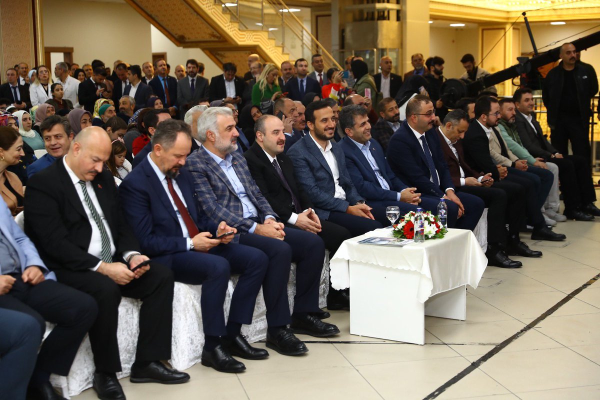 rustemtuysuz's tweet photo. Bağcılar Belediyemizin Feyzullah Kıyıklık engelliler sarayında  düzenlediği Erişilebilir Bilim Projesi tanıtım törenine Sanayi Ve Teknoloji Bakanımız Sn. Mustafa Varank ve İl Başkanımız Osman Nuri Kabaktepe bey ile katılım sağladık.

@erkankandemir 
@halisdalkilic 
@osmannnurika https://t.co/XWNZopT4y6