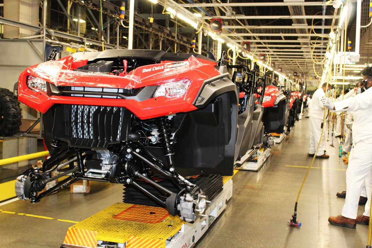 #DYK that our Timmonsville facility produces six different types of utility and sport side-by-side vehicles? #Honda offers a variety of options for off-roading. 😎

#ManufacturingMonth #HondaSXS #MadeInSC