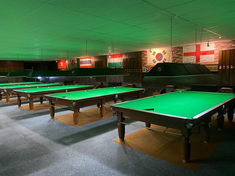 Final preparations underway at The Q Club and we are loving the flags representing the 13 nationalities set to be represented this weekend! 😍 Just one day to go until the start of the Scottish Women's Snooker Open 2022 ⏲🏴󠁧󠁢󠁳󠁣󠁴󠁿 snookerscores.net/events/2022-sc… #WomensSnooker