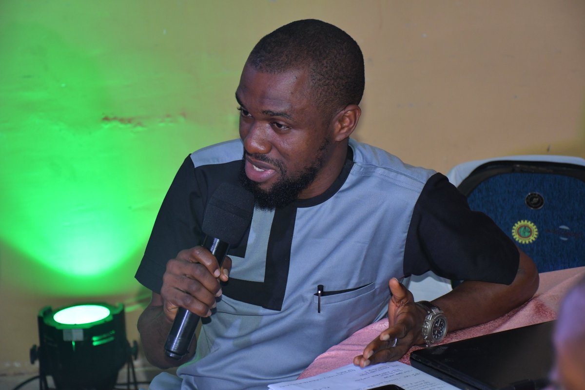fixmyphc's tweet photo. Charles Mba, Data analyst at @Dataphyte discussed budget credibility challenges impeding the ability of some state governments to implement primary healthcare delivery program.
#fixmyphc #icirhrf #healthreporting #phcs #BHCPF #MidwivesServiceScheme https://t.co/o1XPaXp3BR