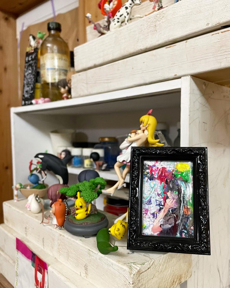 Hisayuki_Namba's tweet photo. 梅沢和木さんのオープンアトリエへ。アトリエという生活空間のなか、作家が大切にしている私物に囲まれた作品は温かみを帯び、ホワイトキューブでの鑑賞や言語情報では得られない側面をみることができました。 https://t.co/mUdpQJMzj4
