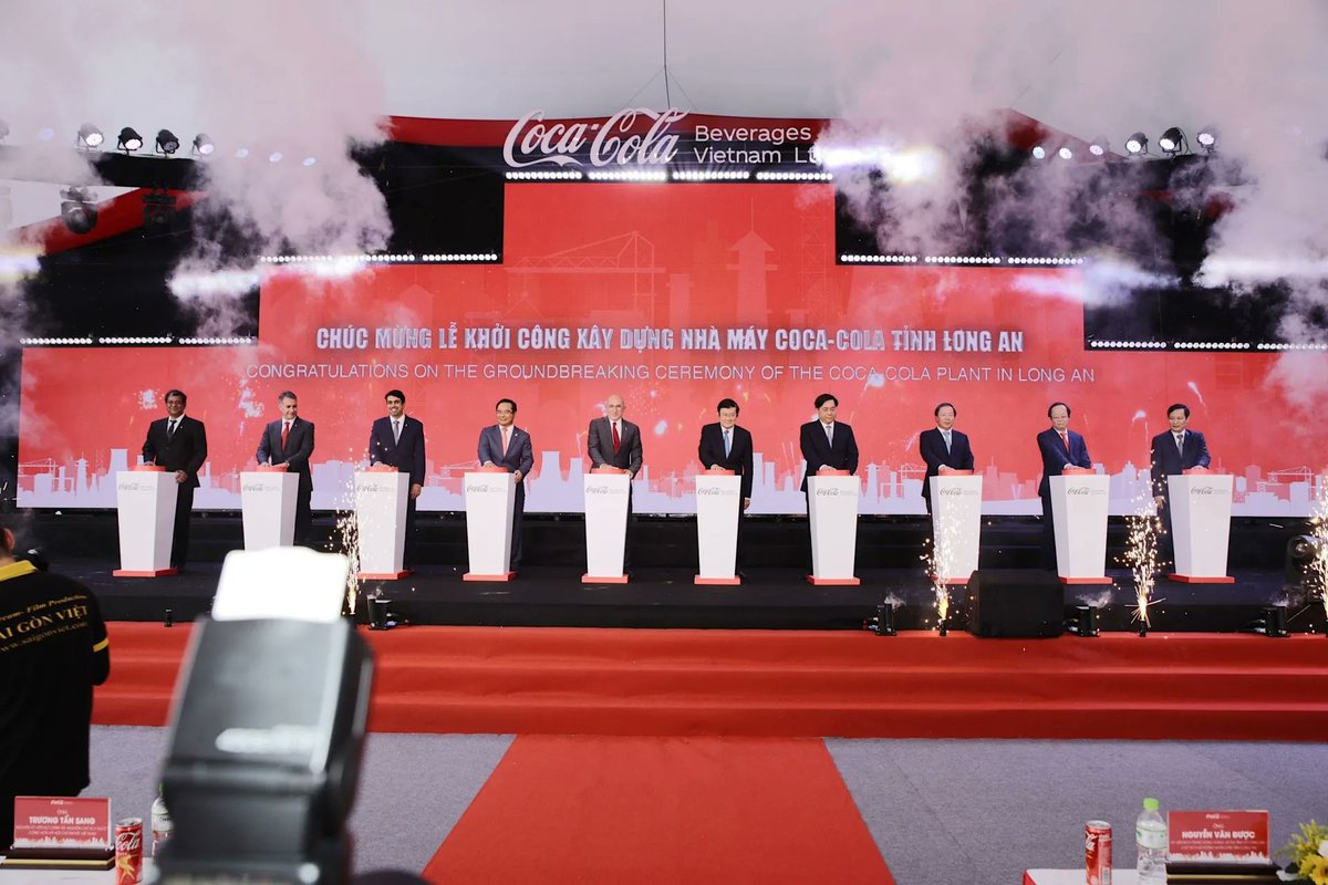 VietLaunch's tweet photo. Long An Will Become the Site of a New Coca-Cola Facility

Read more at: https://t.co/rF7GgkF5FK

#vietchallenge #vietlaunch #vietnamstartups #cocacola #longan https://t.co/RuLhRdZLI3