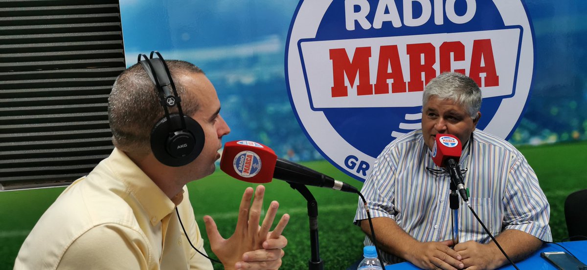 RadioMarcaGC's tweet photo. 🎙️ @arencibiajj @FFLasPalmas en #DirectoMarcaGC:
"Llevamos desde junio luchando para que los menores migrantes puedan tener licencia federativa, mañana podríamos tener noticias"
Sintonízanos:
📻88.2, 98.3 y 104.5FM
👨💻https://t.co/1gDTBudQqT
📱RadioMARCAGC (APP) https://t.co/bEk92fUo8G