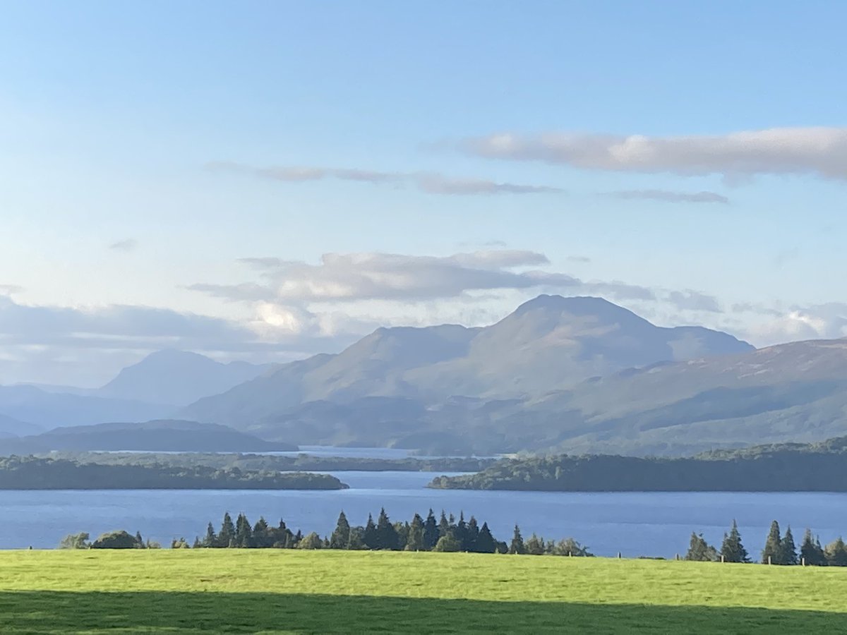 "Follow effective action with quiet reflection. From quiet reflection will come even more effective action." Peter Drucker

#FridayFeeling #ChillandStill