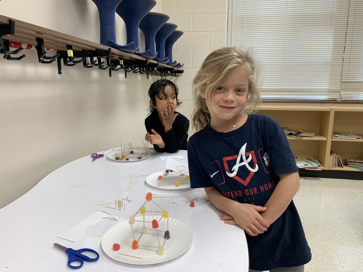 ShenanigansStem's tweet photo. Austin’s Kinders are building new homes for the 3 Pigs. @AustinElemDCSD @dcsdctae @DCSDRegion1 @DCSDSTEM https://t.co/qIWqg3appA