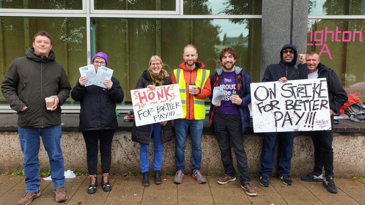 UniBtonUnison's tweet photo. Thanks to all our members for supporting three days of strike action. The weather could have been better, but we're determined to campaign for a better deal after all we've been offered is a massive real-terms pay cut. Solidarity with all working people fighting for more! https://t.co/ptZB1IHNho