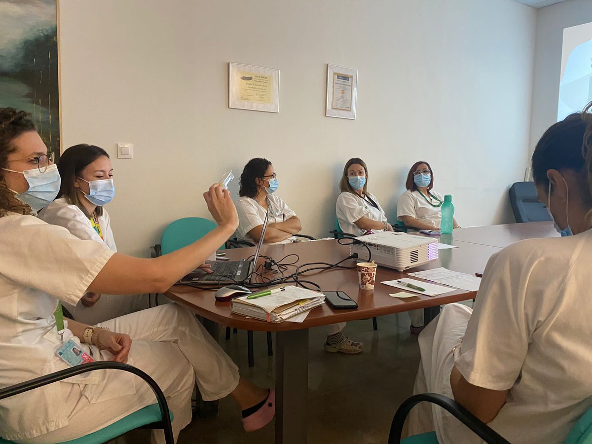 HUniv_Poniente's tweet photo. Taller sobre Seguridad del Paciente, dirigido a Técnic@s de Farmacia, impartido por @AznarMaz y Encarni Sánchez de @Farmacia_H_Pon
#SomosPoniente #SegPacPoniente
@saludand @AlmeriaJunta @peacro
@doro_macv @CheloArtero
@practicaseguras @TereSegura9 https://t.co/ciiZjhI5yR