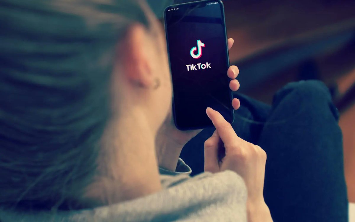OzingFr's tweet photo. Oyé les Ozites, au programme du O'MORNING ⏰
🌄#AmazonPrime un accord avec #Warner & #Sony
🌄#TikTok live🔞et l'affaire des #DicksPics 🕵️
🌄#Police 🇳🇱 arnaque un gang de #rançongiciel
🌄#Cyberattaque 🇷🇺 contre une maternité à #Paris ?
Ce samedi à 11h▶️ https://t.co/8xJi2QdllV https://t.co/bw0gUUpnkj