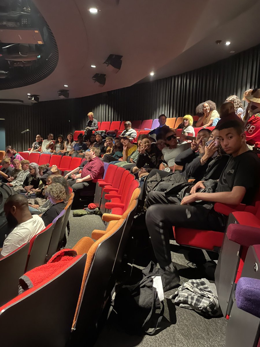 Dance Theatre Trip to <a href="/HOME_mcr/">HOME</a> to watch @BoyBlueEnt! Year 9 and 10 dance students had their first trip to watch live theatre! <a href="/chssouthmcr/">CHS South</a> The standard of dance was next level and the atmosphere was incredible! #dance #enrichment #thankyou