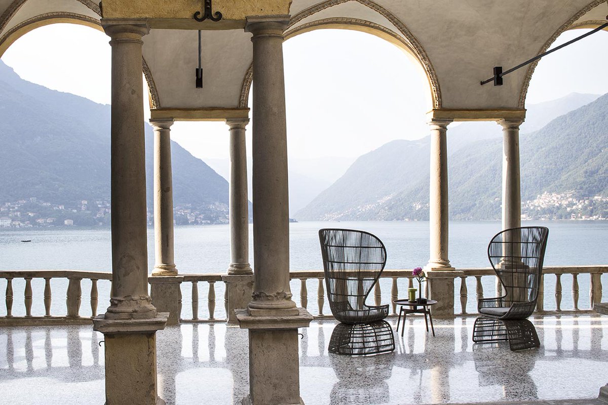 Start dreaming of you next dreamy gataway with wonderful lake views. 
Villa Pliniana is waiting for you!
.
.
#italianpalazzo #serenohotels #italianvilla #lakecomo #italia