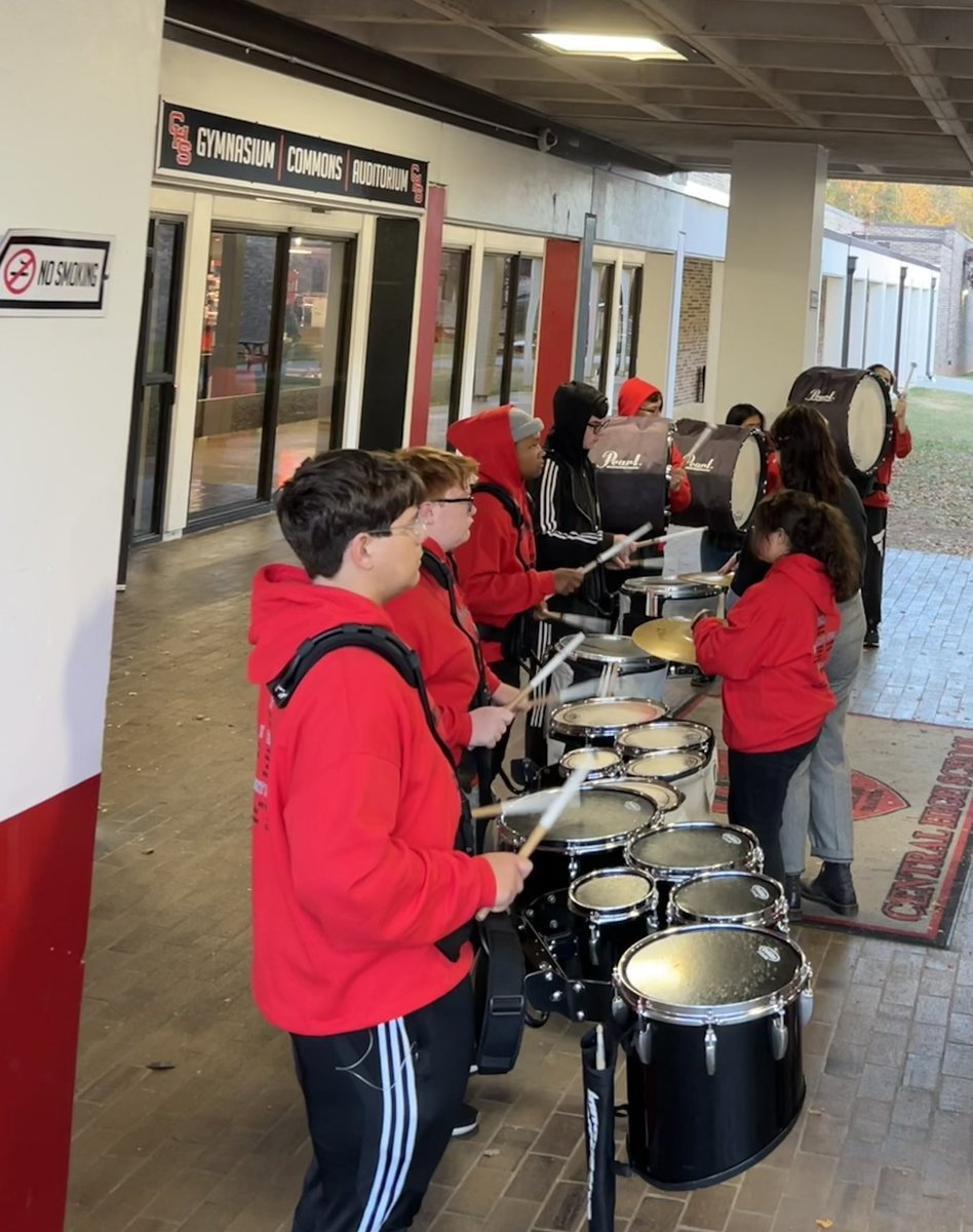 What Day Is It????🔴⚫️🎶🎶   #franktrain                                 #hallshasit🤣🤣🤣🤣