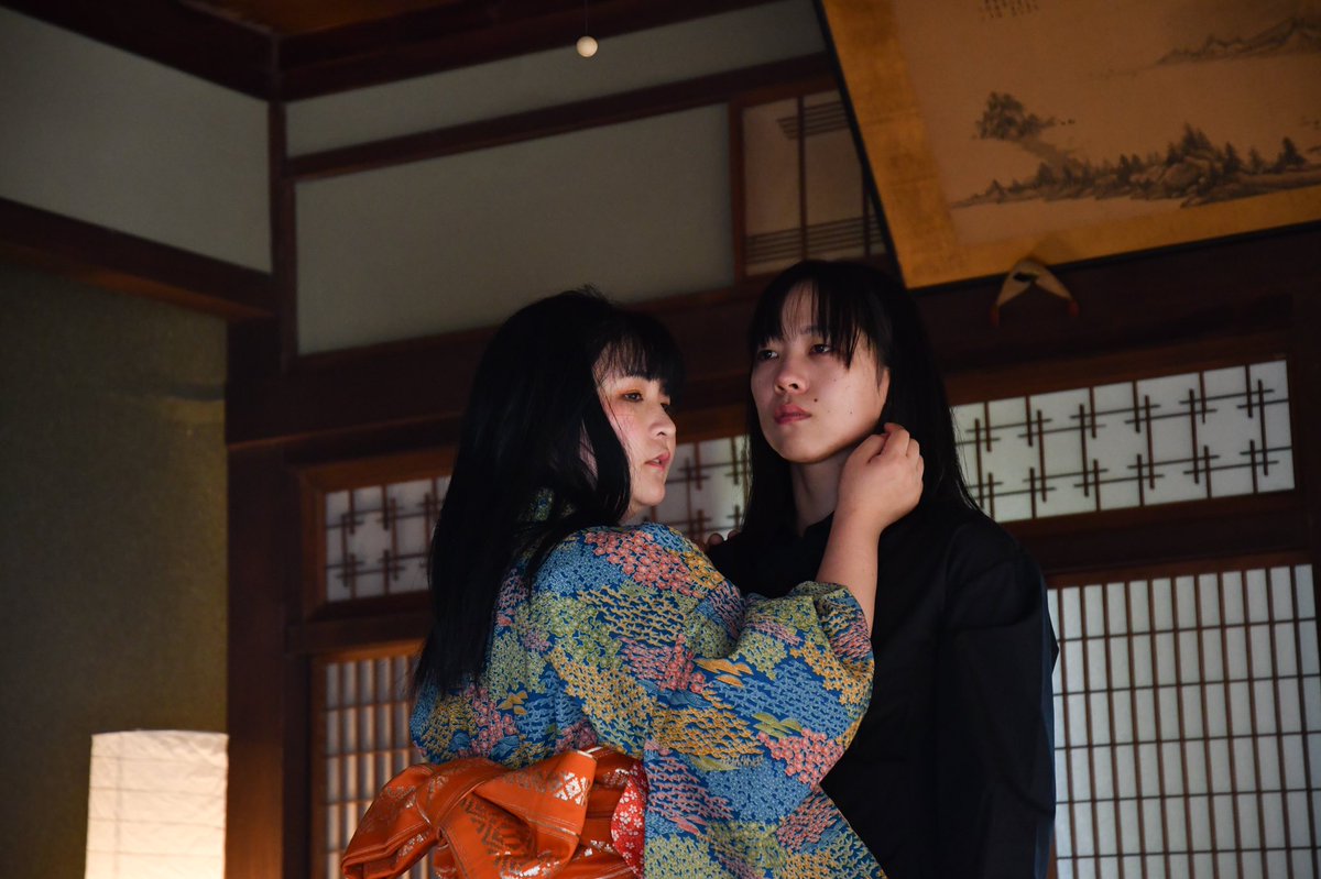 todokeru_engeki's tweet photo. 【お知らせ】
todokeru,座興公演「誰そ彼」
＼オンデマンド配信決定！／

公演���とはキャストを一部変更！
客演に「与力」さんをお迎えして収録しました。ぜひご視聴ください！

価格：1000円
販売期間：本日〜11/6
閲覧可能期間：10/24 21時頃〜11/6

販売ページはこちら👇
https://t.co/ozO4KHrrk5 https://t.co/sgtLG1PEfI