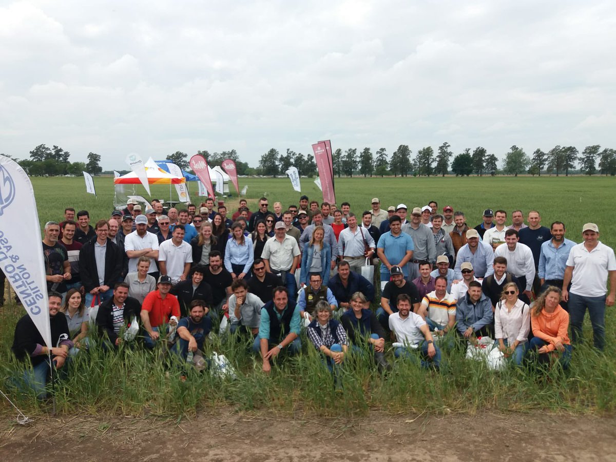 Nachoimhoff's tweet photo. Ayer compartimos el SEPA 2022 organizado por Marga Sillón y equipo. Muy linda jornada donde expusimos en el módulo de plagas. #Virantra #Tekarium
@Syngenta_ar https://t.co/iDftdS9jJ1