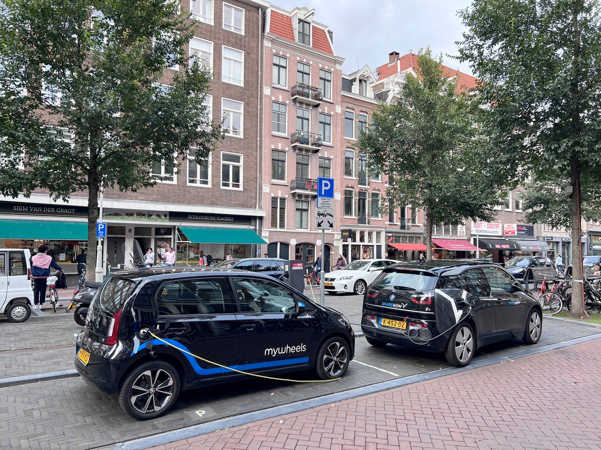 electricfelix's tweet photo. @FleurBaxmeier @pjotrjanski Fleur, ik hoop dat jullie ook een autodeler meenemen, er is zoveel meer dan bezit #zekerbijelektrisch!
#alwaysbesharing
⚡️⚡️⚡️
@Autodelen_info https://t.co/gSr7bmRHaU