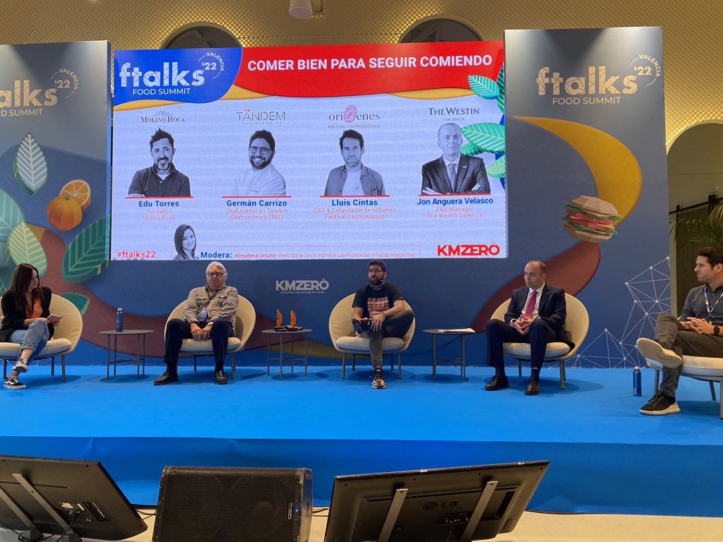 😋 Ultima mesa redonda en #FTalks22 hablando sobre “comer bien para seguir comiendo”

🟠 Edu Torres, Molino Roca
🟠 <a href="/Ger_Carrizo/">GERMÁN CARRIZO</a>, <a href="/TandemGastro/">TÁNDEM Gastronómico®</a> 
🟠 <a href="/llcintas/">Lluís Cintas</a>, <a href="/origenesfest/">oríGenes Festival Gastronómico</a> 
🟠 Jon Anguera, <a href="/westinvalencia/">The Westin Valencia</a> 

🔵 Modera: <a href="/OrtunoAlmudena/">Almudena Ortuño</a>, <a href="/lasprovincias/">LAS PROVINCIAS</a> y <a href="/tapasmagazine/">tapasmagazine</a>