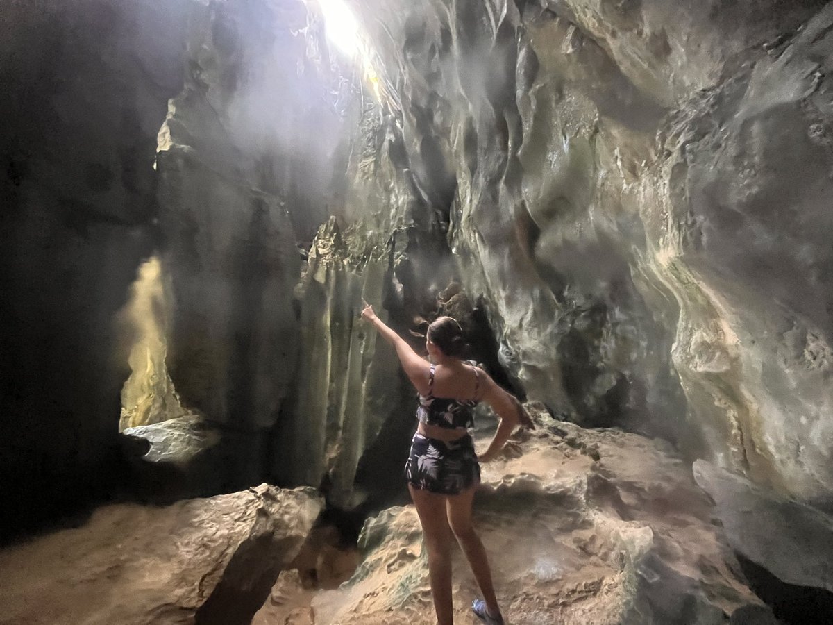 ykarina22's tweet photo. When you joined a tour and suddenly it became Amazonia adventure #elnidopalawan #philipine https://t.co/7HyGk1eRYc