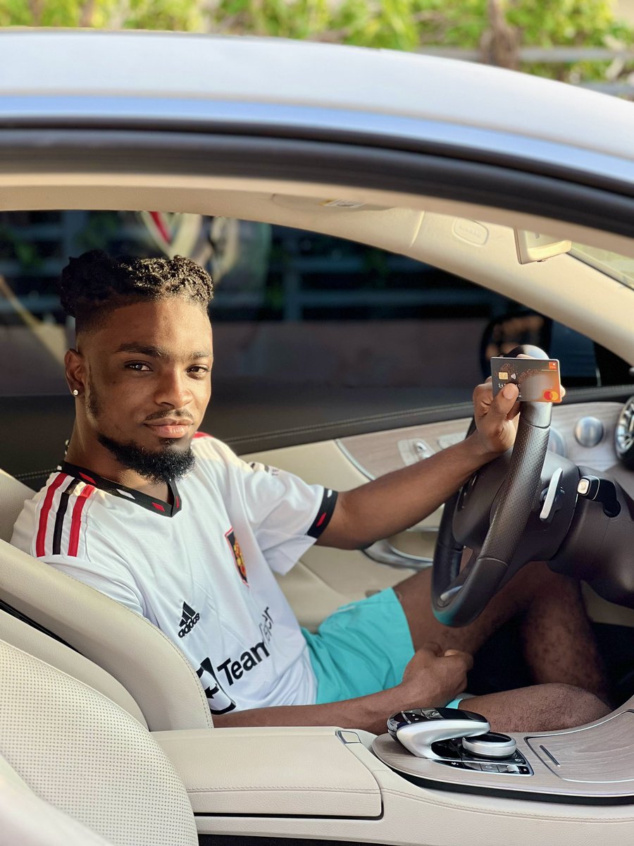 delove_augustt1's tweet photo. #AD 
Hey guys! I’m so excited to announce my new partnership with @mastercardmea.
Mastercard allows you to shop online and offline easily and securely world wide, for both individuals and businesses. 
 #MasterCard #Priceless #MastercardMEA #MakeitMastercard #PaywithMastercard https://t.co/rbEn7ZvSjj