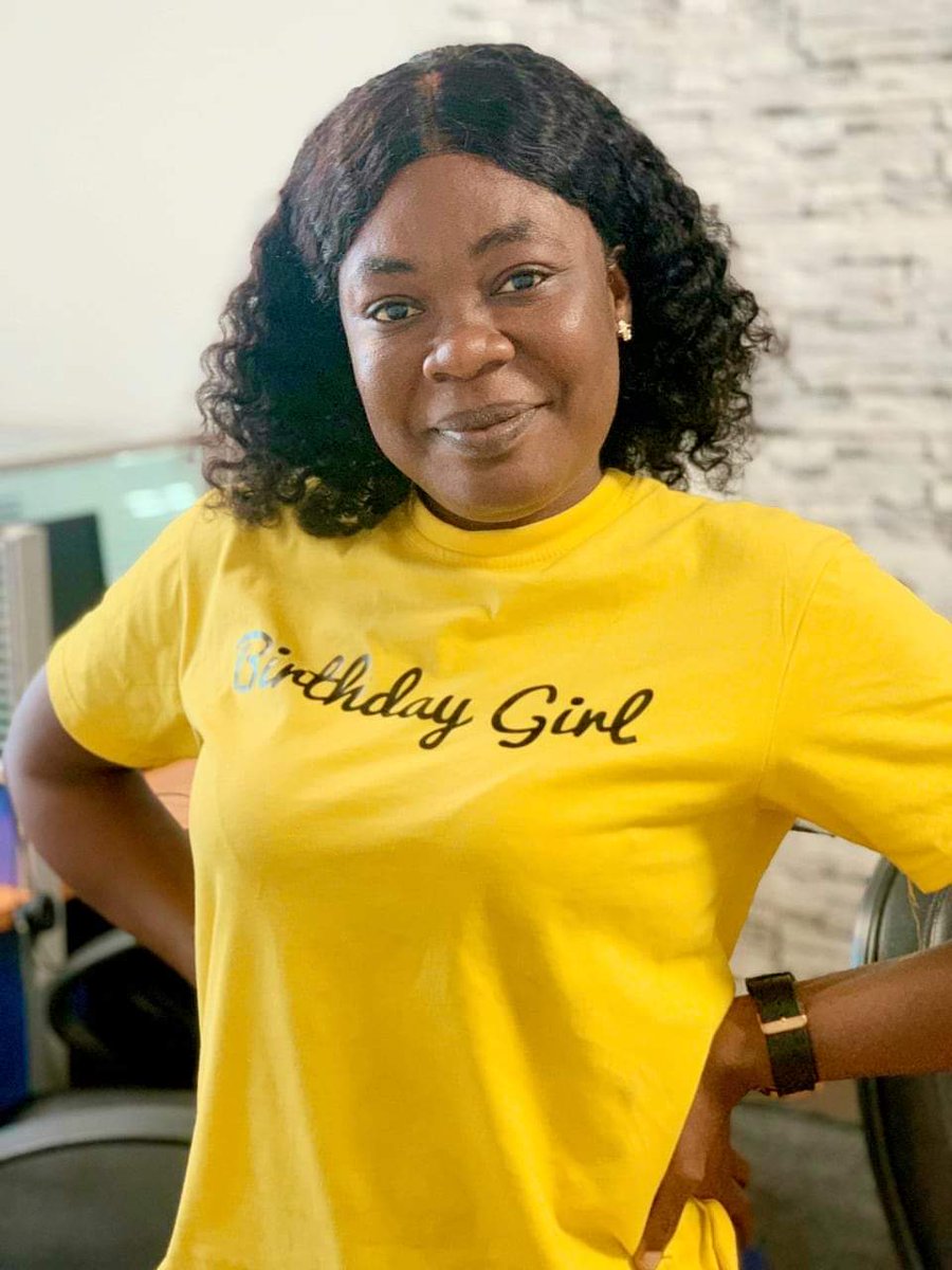 ENtriwaa's tweet photo. Never wanted peace in my life as much as I do now.
Like, I'm so over things that complicate my life. I want a complete peace of mind. 🥰❤ 3ne k3se3 mey3 yi ooo😃🤣😃 size 12 welcome.
#virginMe
#Oheneyere
#Maakua 😘 https://t.co/hPbsxh9xad