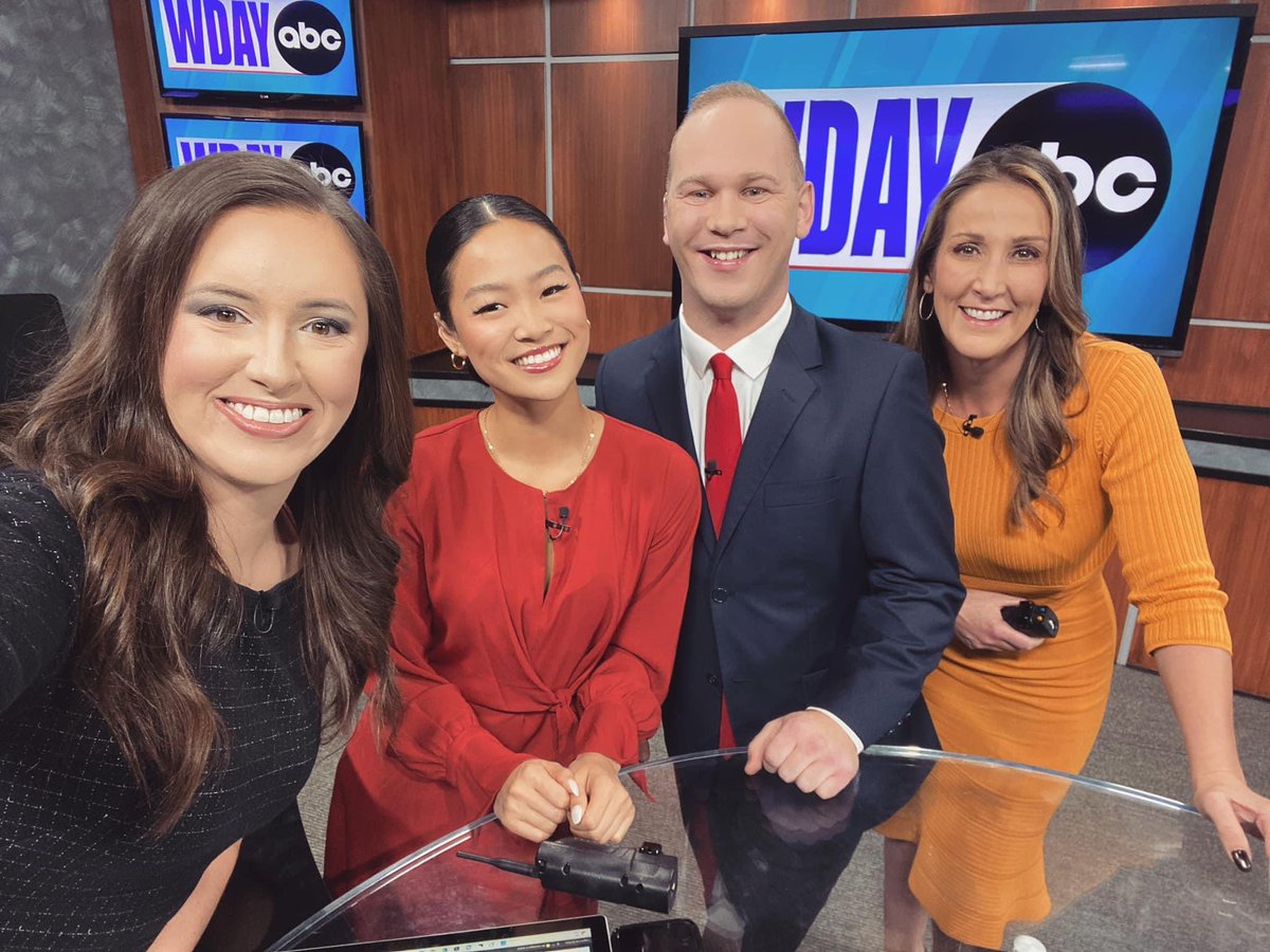 Scott_Engen's tweet photo. Friday. First Day. So PUMPED to be part of the First News Team! Thanks to @LisaBudeau @LydiaBlumeWX &amp; @SeKwonTV for welcoming me aboard! https://t.co/VAHwp01Yl4