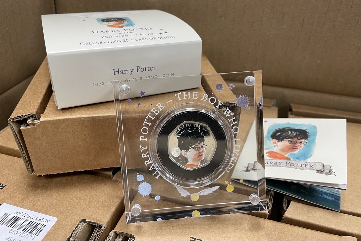 BritanniaCoinCo's tweet image. Shipping today: coloured #SilverProof #HarryPotter 50ps, silver 1oz Coins and #BUnc packs ⚡ Lovely packaging on these - I particularly like the illustrations on the boxes and in the info booklet. Missed out on the RM drop? Get yours here 👉 bit.ly/3gmr79b