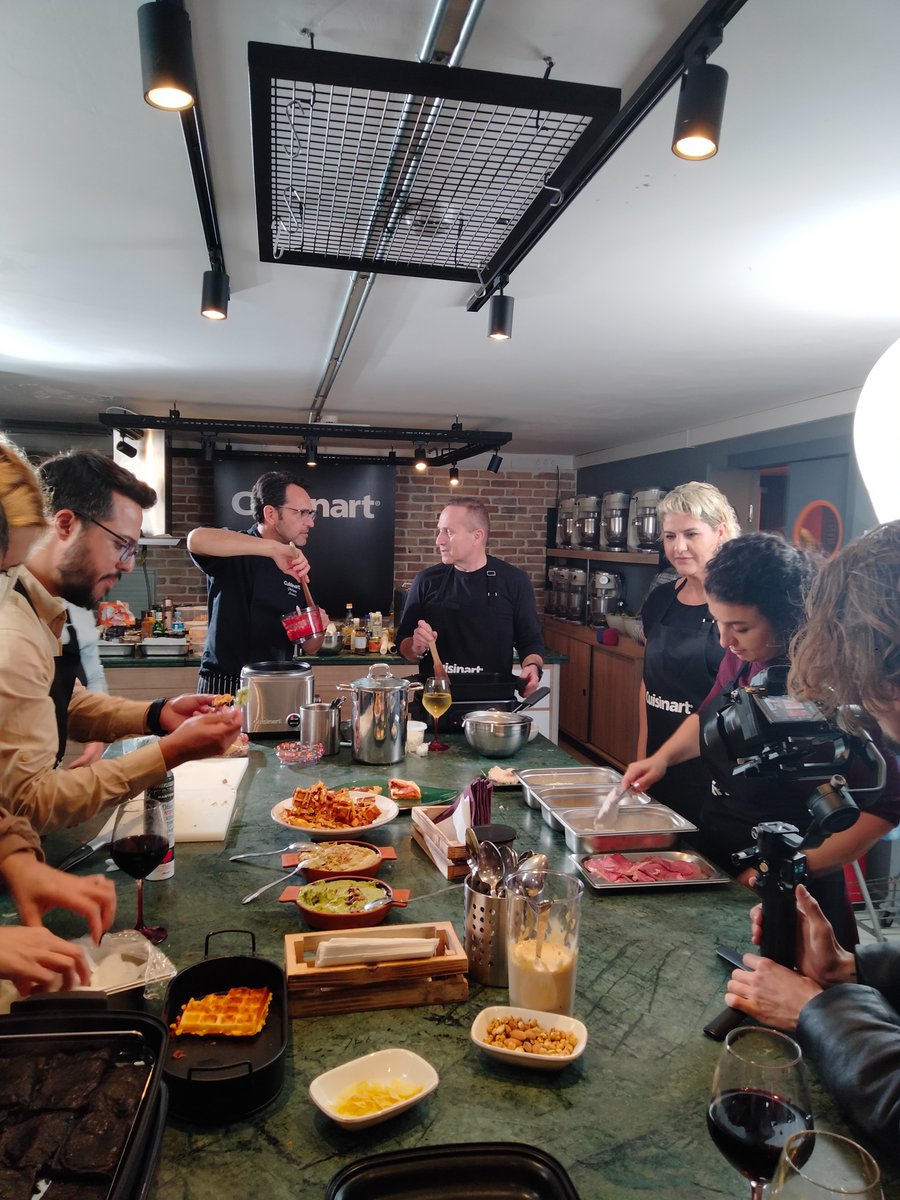 Hakman Elektronik tweet media