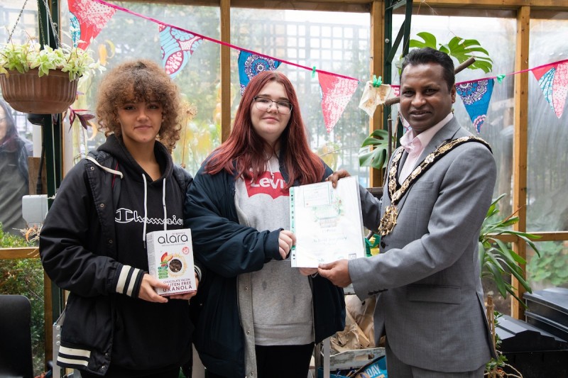 News just in – Acland Burghley students are Camden in Bloom Award winners for the category of Camden young gardener! 'Students have worked hard to create raised beds, grow seeds and plants to produce fruit and vegetables in a small space.' @CamdenCouncil news.camden.gov.uk/council-announ…