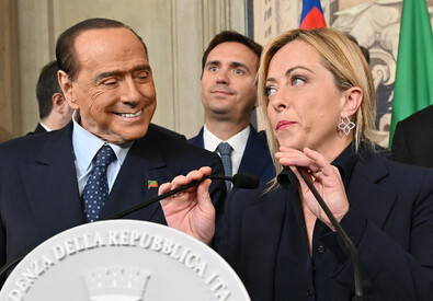 fabriziottavian's tweet photo. "Famme chiude er microfono prima che questo apre bocca"

#Governo 
#MeloniPremier https://t.co/eMeiBcJfBq