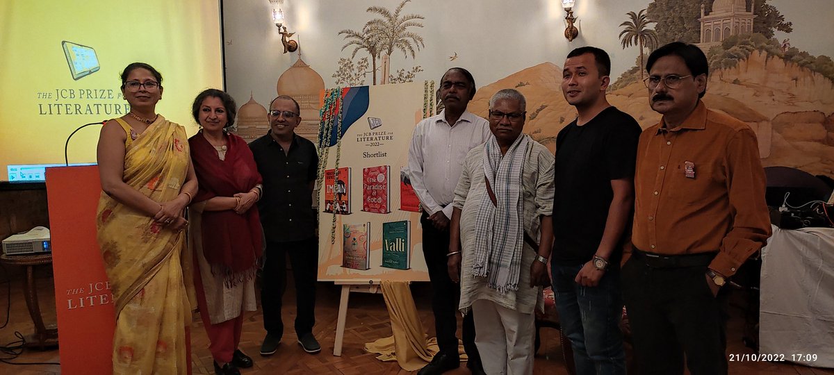 minthakur's tweet photo. All five books on @TheJCBPrize shortlist are translations. From Bangla, Urdu, Hindi, Malayalam and Nepali. It's a big day for writers, translators and Indian publishing -- for those who believe in the magic of translation. @arunava @karthikavk @WestlandBooks https://t.co/GYkzYt5QYz