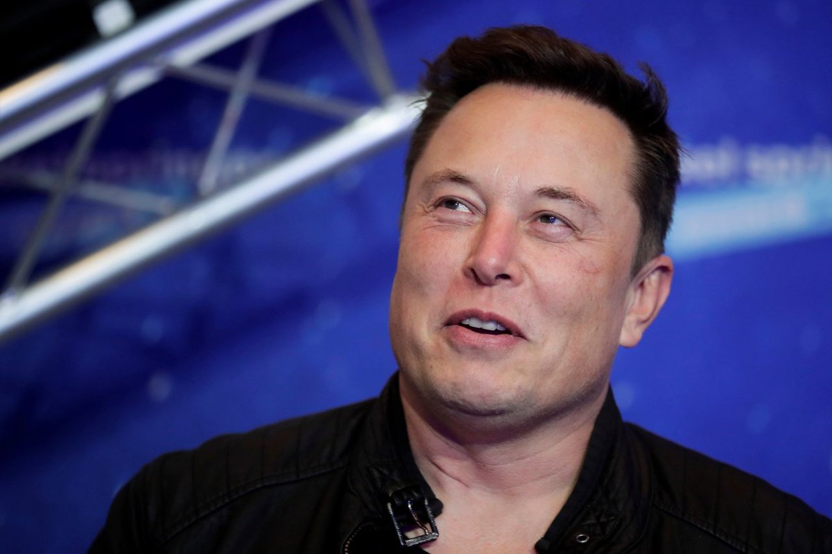 thehill's tweet photo. Musk said he plans to cut nearly 75 percent of Twitter’s workforce: report https://t.co/BbNj8PN0B5 https://t.co/mIyJmYL8Lx