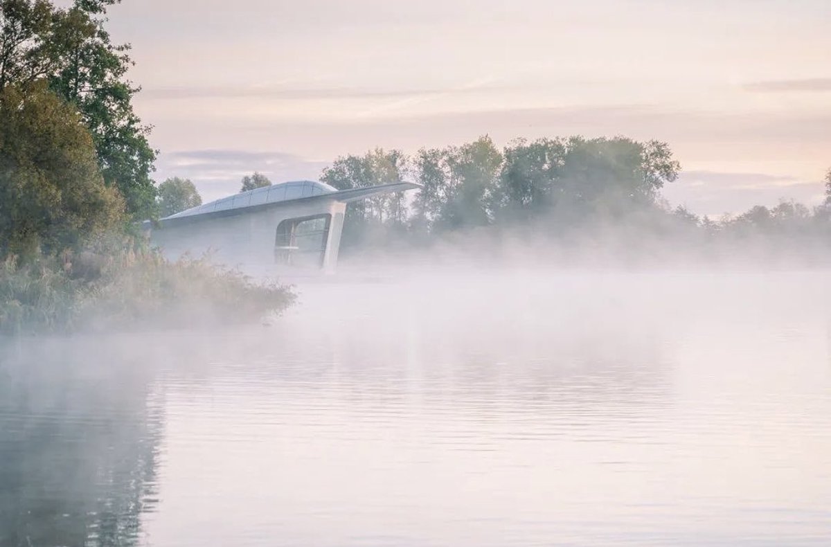 MIST • Prachtige foto van het voormalige Floriade Paviljoen van Esther's Fotografie

Begin augustus werd bekend dat het iconische pand is verkocht aan lokale ondernemers. Tot nu toe gebeurt er echter weinig. Wie heeft meer info? #haarlemmermeer #liefsuithaarlemmermeer