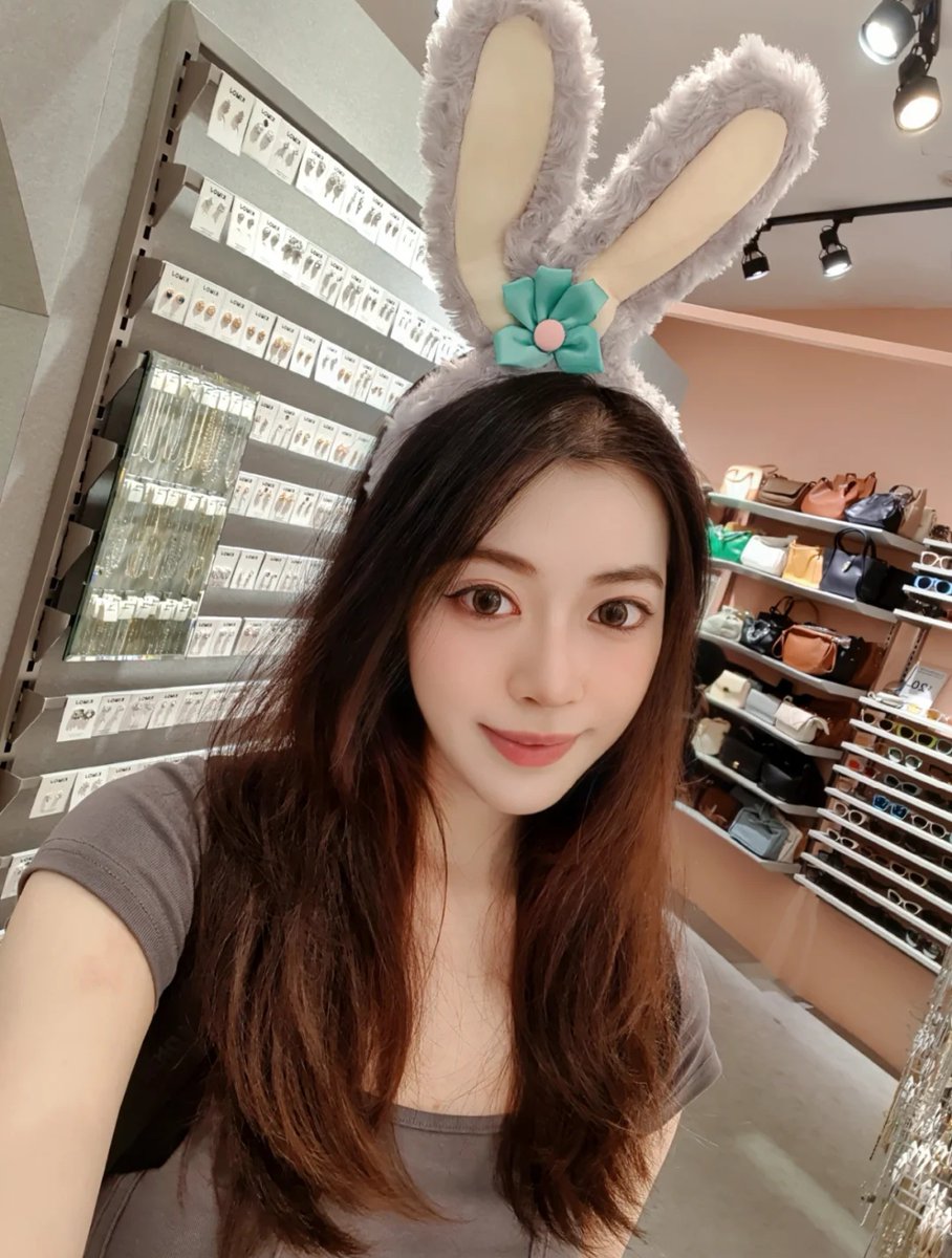 Joye_123's tweet photo. Cute little rabbits😀😀😀 https://t.co/q2fKRc5VM2