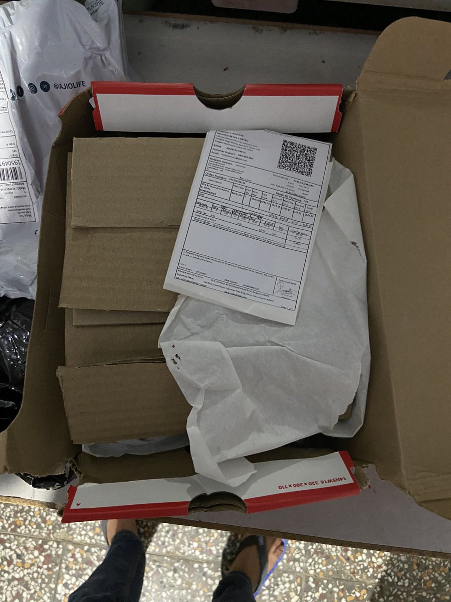 ASaffronist's tweet photo. I ordered a Nike GTS 97 Lace-up sneakers from @AJIOLife but I recieved the box which is filled with some piece of papers.I'm tried from last one month to resolve this issue but @AJIOLife customer care support not help me to reach out.The order value is 3587₹ which is higher https://t.co/JL4PvqRhRO