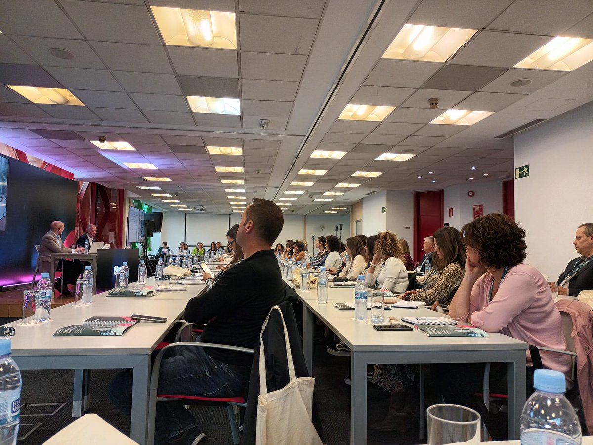 Coaatz's tweet photo. Parte del #EquipoCOAATZ está en las XXXIII Jornadas formativas de @Musaat_Seguros en Madrid analizando todas las novedades para el 2023 del seguro de #ResponsabilidadCivil para Profesionales de la #ArquitecturaTécnica https://t.co/k3HvErBPT8