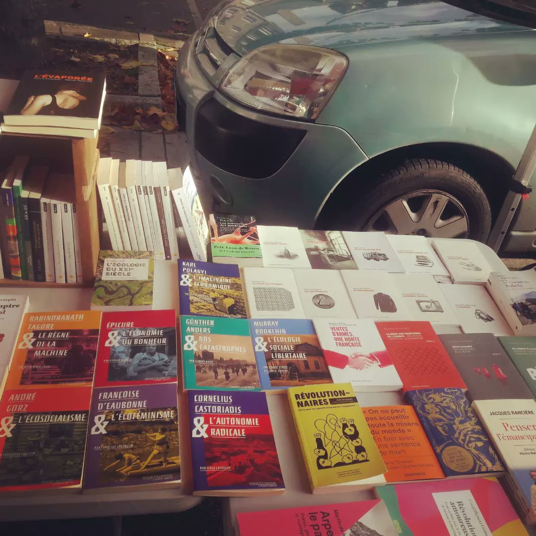 Le #marché bat son plein a #Felletin. Venez nous voir :) 

#Creuse #Limousin #plateaudemillevaches #Librairie #editionsindependantes
