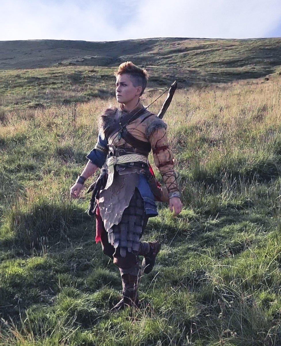 So.. that was a wild ride. 

I'm so thankful this project is finally out there. Getting to work with <a href="/SonySantaMonica/">Santa Monica Studio – God of War Sons of Sparta</a> officially has been a dream and has been nothing but a pleasure. I'm so thankful for this once-in-a-lifetime cosplay opportunity 🤍 thread below 👇