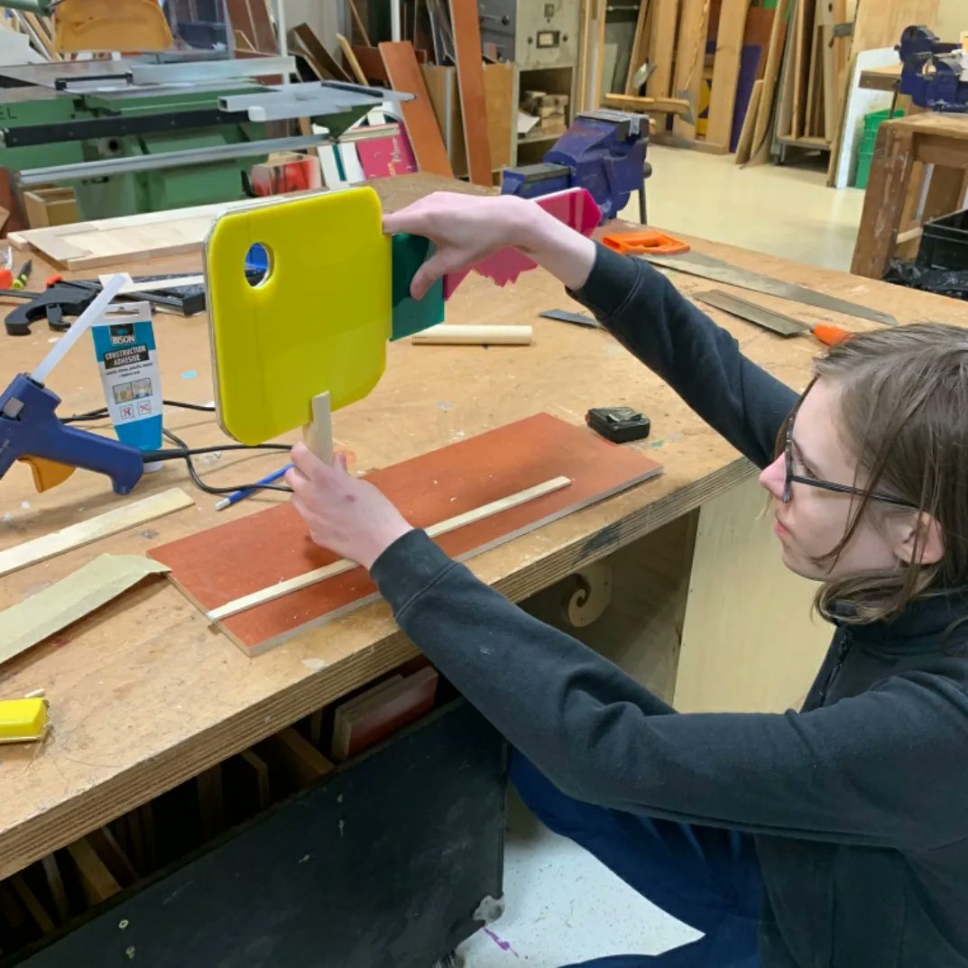 Ik zoek!

Een knettergoede, jongerengerichte, gisse, humorvolle, eerlijke, slimme, doortastend pro-actieve en openminded FONDSENWERVER!

Voor <a href="/WALHALLAb_NL/">WALHALLAb</a> .

Solliciteren?

Volg. DM.

Retweet? Graag!

Deze #techniek gekkies, en vele andere jongeren hebben je hard nodig.