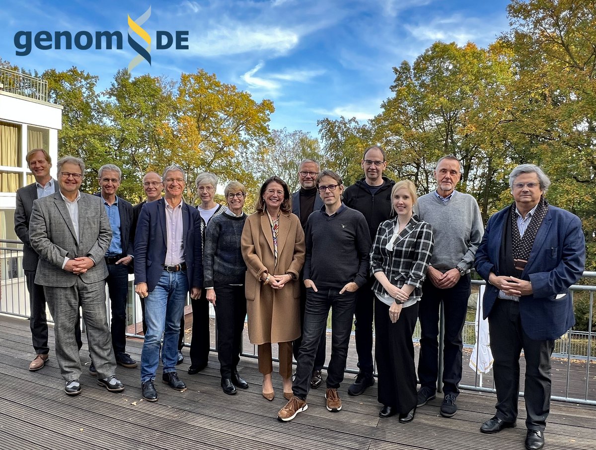 seseberlin's tweet photo. Klausurtagung #genomDE in Hermannswerder: herzl. Dank f. engagierte Strategiediskussion zur deutschen Infrastrukturbildung in d. personalisierten genomischen Medizin @ACHSEeV @HKSH_BV @GHGA_DE @NGSCN1 @nngmlungcancer #ZSE #DNPM #DKBREK @MII_Germany #GfH @DGPatho @TMF_eV @BMG_Bund https://t.co/XsScfGLB0Y