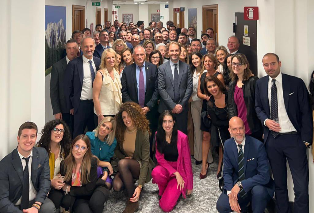 MTurismoItalia's tweet photo. “Fiero ed orgoglio di aver dato vita al Ministero del Turismo… https://t.co/XKOF63AmLt @massimogara https://t.co/4QSCzTxE0B