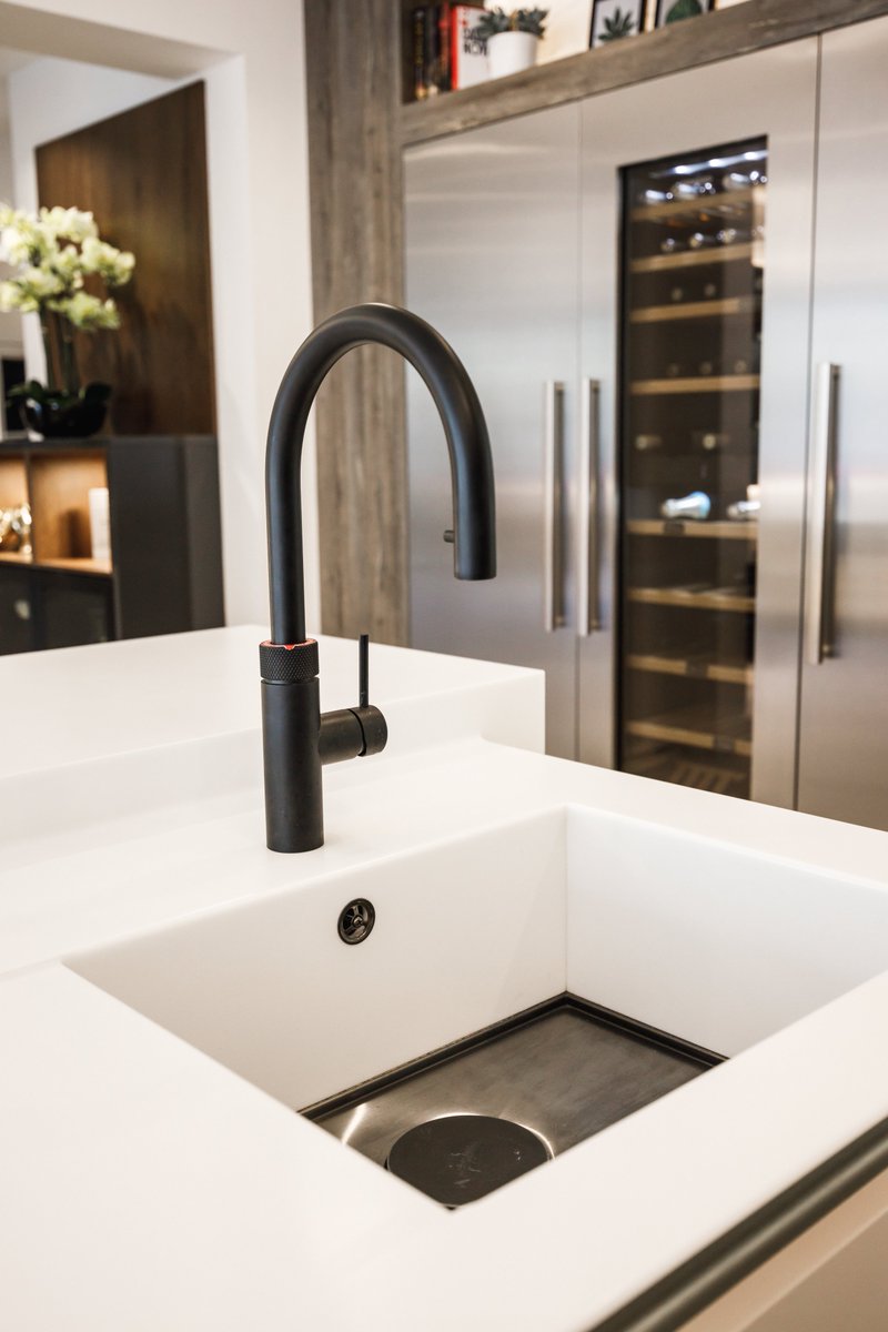 modernkitchens's tweet photo. Instant hot, cold or boiling water on demand? That's the dream, right? 

To find out more, or book a free design appointment, head to: 
https://t.co/G0WujUDyEl

#kitchendesigncentre #kitchendesign #kitchenquooker #kitchentaps #kitchendesigners #kitchenshowrooms https://t.co/659ER4mh8c