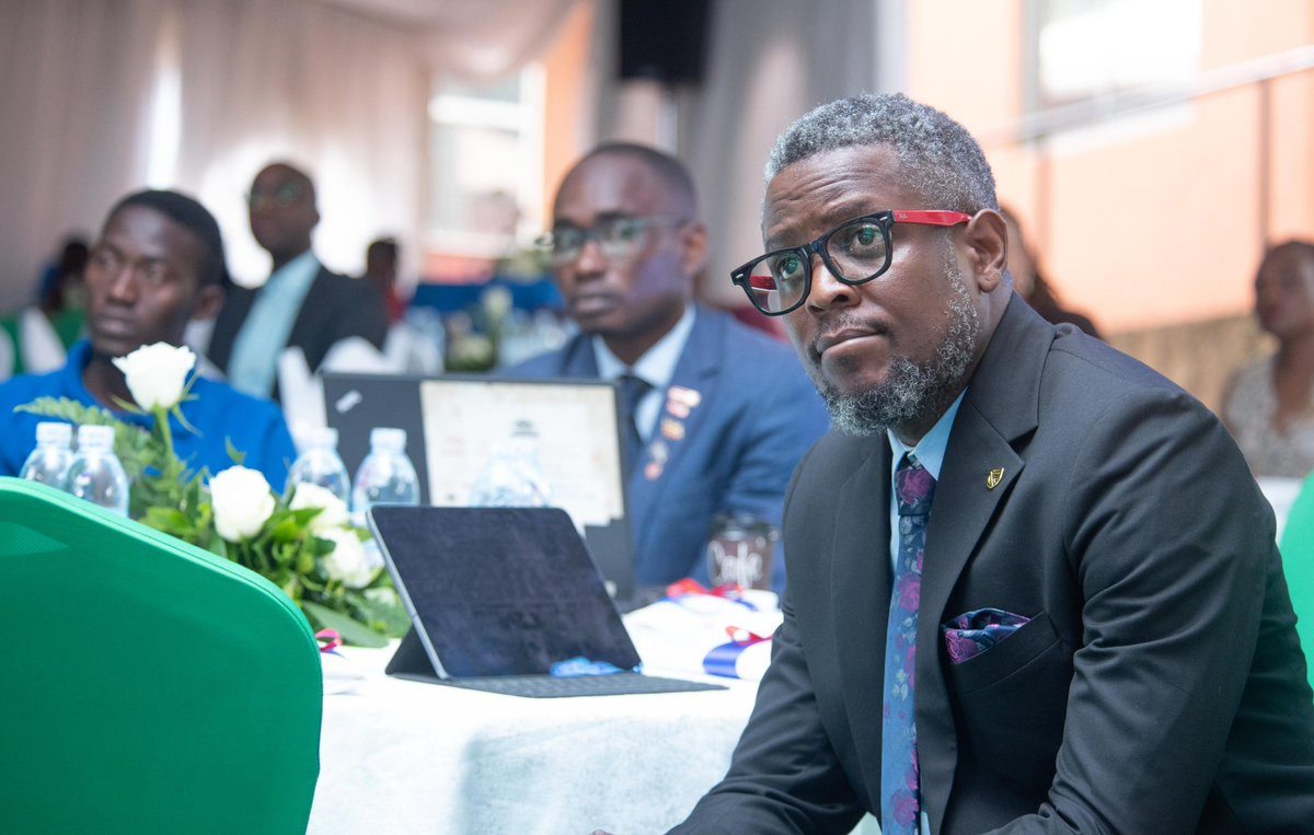 NISATUG_'s tweet photo. If as a country, we believed in the ideas of young people and women, we'd be a long way - @Comrade_Otoa - CEO, @SBILIncubator #NISATGrad2022 https://t.co/WvP19rUnNF