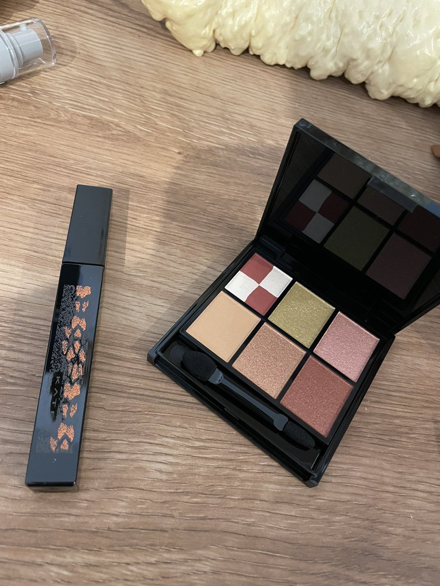 Kuualoha_s's tweet photo. 今月のRAXYBeautyBoxの中身！KATEのコスメ入ってるー！嬉しいぃいい！ https://t.co/YVciPXQErf