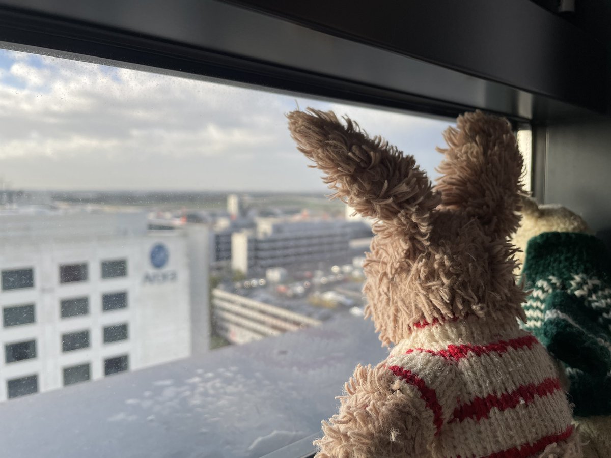 Mr_Rabbit_1's tweet photo. Back home again #planespotters https://t.co/4VCmU8ms4I