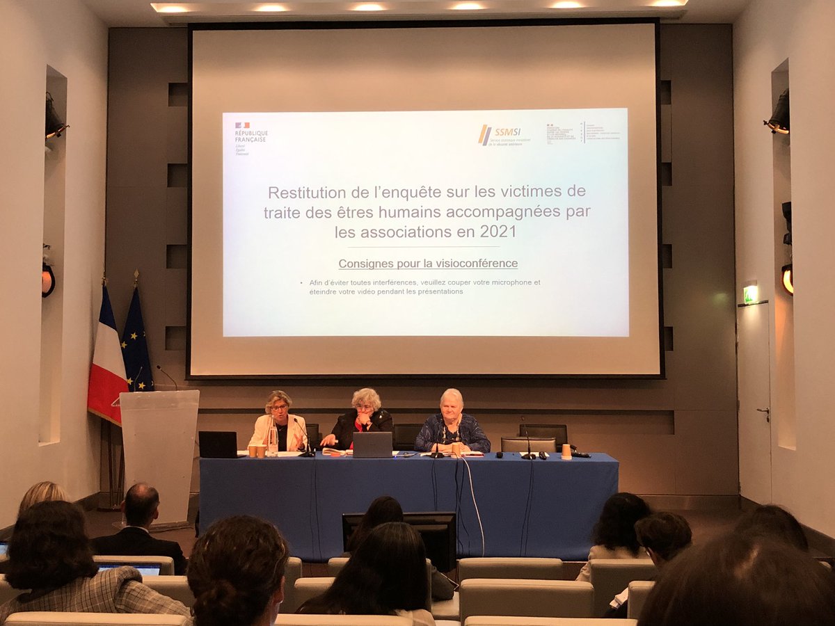 Le CCEM présent à la présentation de l’#enquêtenationaleTEH sur la #traitedesêtreshumains par la #MIPROF <a href="/egalite_gouv/">Ministère chargé de l'Égalité</a> , le #SSMSI <a href="/Interieur_Gouv/">Ministère de l'Intérieur</a> et le Collectif national Ensemble <a href="/Contrelatraite/">Contre la Traite</a> 

L’enquête porte sur les chiffres de l’année 2021. 
👇L’essentiel en thread👇
