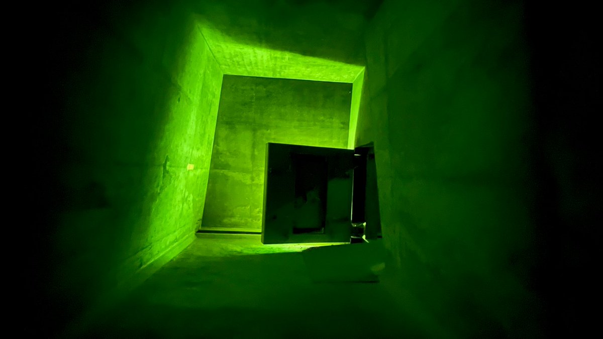 Weekendtip: No Access in de Cannersberg, net onder Maastricht. De tentoonstelling geeft met 21 videoprojecties en media-installaties een veelzijdig beeld van migratie en beoogde controles van deze migratie. Fonds 21 steunt dit project met € 20.000. viewmaster-projects.com/no-access/