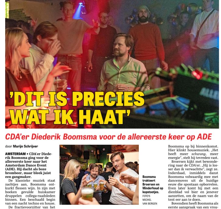 Marijn Schrijver (@schrijver) on Twitter photo 'Beste Raadslid van Nederland' <a href="/DiederikBoomsma/">Diederik Boomsma</a> (CDA) ging voor het eerst naar ADE - ver buiten zijn comfort zone. Een historische nacht, vol oordoppen en kopstootjes. Gelukkig is er een uitgebreid sfeerverslag!
telegraaf.nl/nieuws/1087402… 'Beste Raadslid van Nederland' <a href="/DiederikBoomsma/">Diederik Boomsma</a> (CDA) ging voor het eerst naar ADE - ver buiten zijn comfort zone. Een historische nacht, vol oordoppen en kopstootjes. Gelukkig is er een uitgebreid sfeerverslag!
telegraaf.nl/nieuws/1087402…